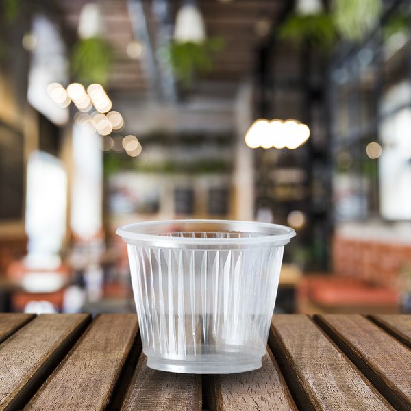 Procurando praticidade? Use copos descartáveis!