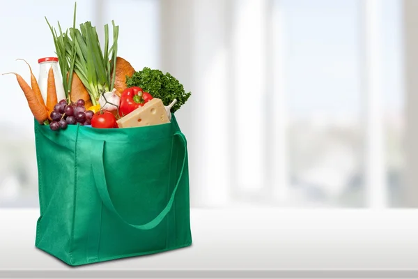 Sacolas de lixo ou sacolas de supermercado?