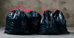 Sacos de lixo diminuem o impacto na natureza